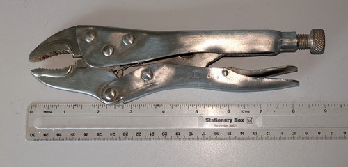 Mole grips locking pliers - mole,