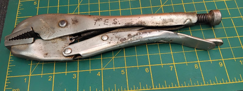 Genuine mole grips working - mole,