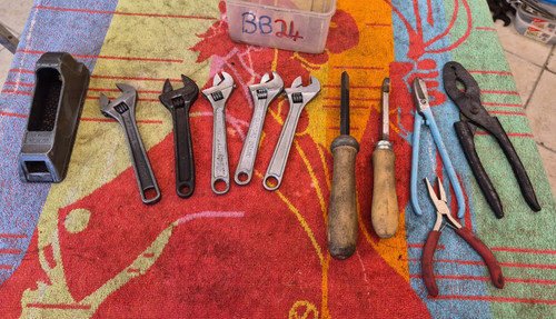 Joblot small mole grips - ,