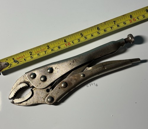 Mole grip style locking pliers - grip,