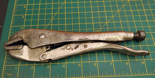 Genuine mole grips working - mole,