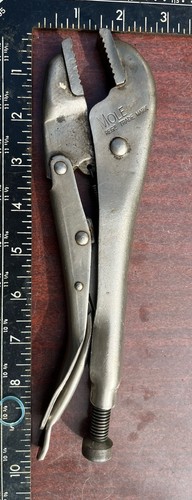 Mole grips self - mole, self-grip